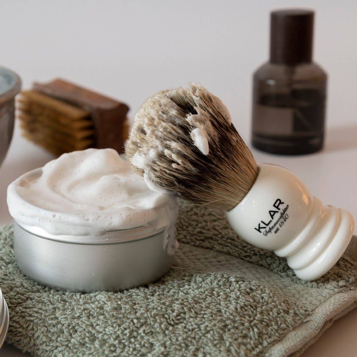 Klar Seifen - Wholesale Shave Brush - Men's - Shaving Brush White2