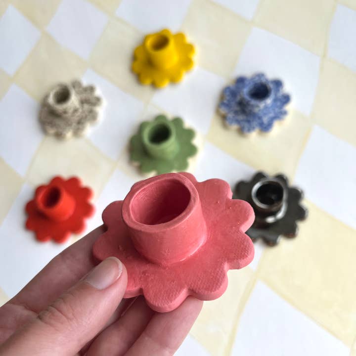 Crunch Supply - Wholesale Candle Holder - Ceramic Flower Taper Candle Holder