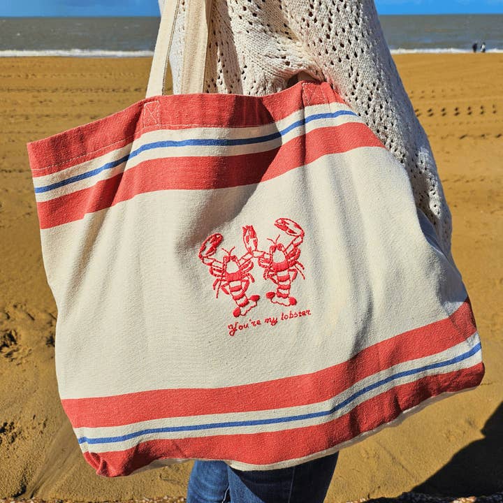 Mellow - Wholesale Craft Sewing Kit - You're my lobster embroidery kit | By Romane Sérazin2