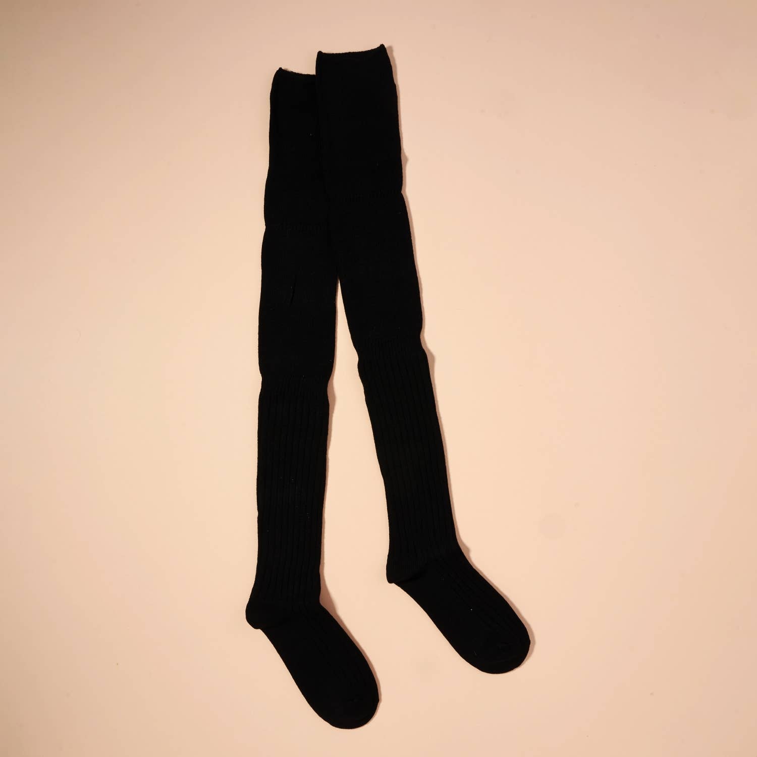 Lilla Haven - Vente Chaussettes – femme - Chaussettes basiques unies au-dessus du genou pour cadeau de Noël2