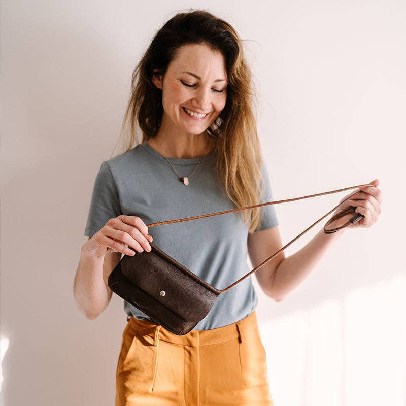 Keecie - Wholesale Phone Wallet - Women's - Phonebag, Hang On, Dark Brown used look3