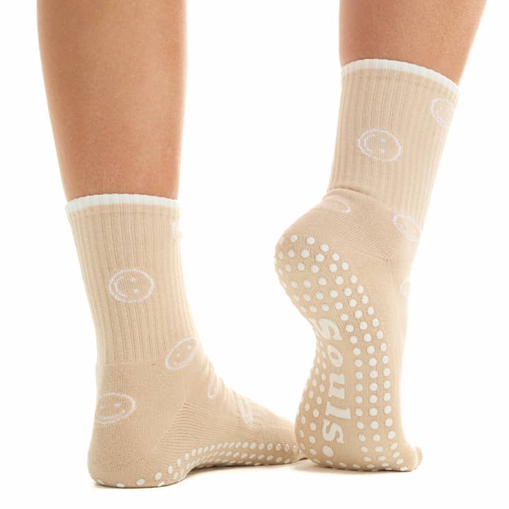 Souls. - Wholesale Socks - Women's - Beige Smiley Grip Socks1