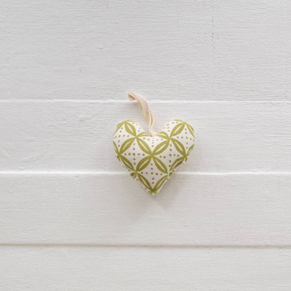 Rise Beyond the Reef - Wholesale Ornament - Handprinted Holiday Heart Ornament - Senibua Print0