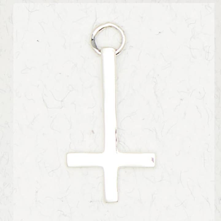 Nirvana LLC - Vente Breloques/médailles personnalisées - Pendentif en argent sterling - Croix inversée0