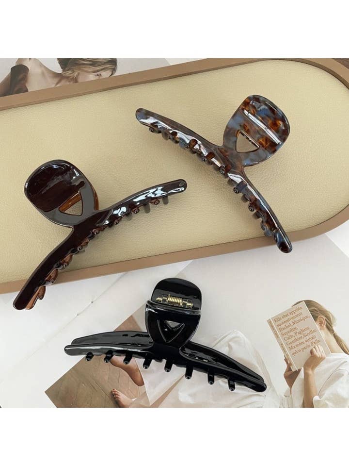 Beau - Retro Crisscross Claw Clip for wholesale by WEST AUSSIE SUPPLIES