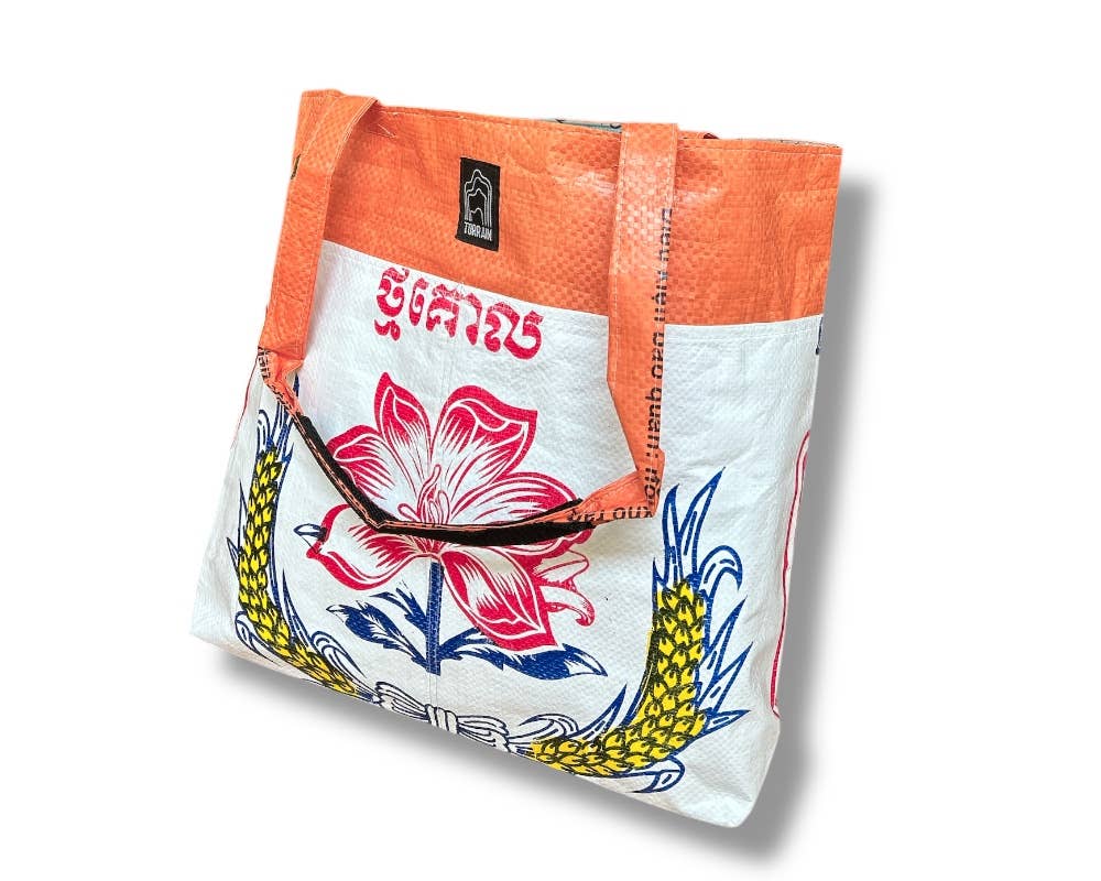 TORRAIN Recycled Bags - Wholesale Tote Bag - Women's - Sustainable Barrel Tote Bag2