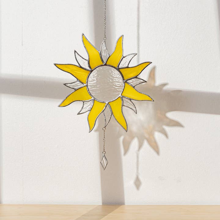 MondoBellissimo – wholesale Suncatcher – Stained Glass Sun F1813