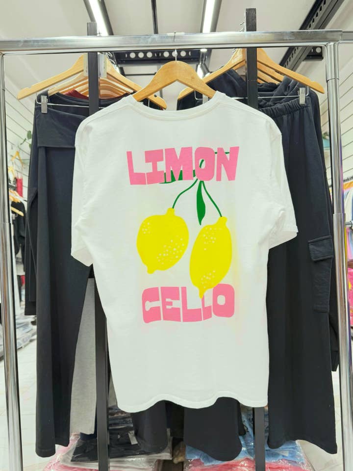 Chilli Girl Collection - Wholesale Screen Printed T-Shirt - Women's - Round neck cotton t-shirt with lemon print