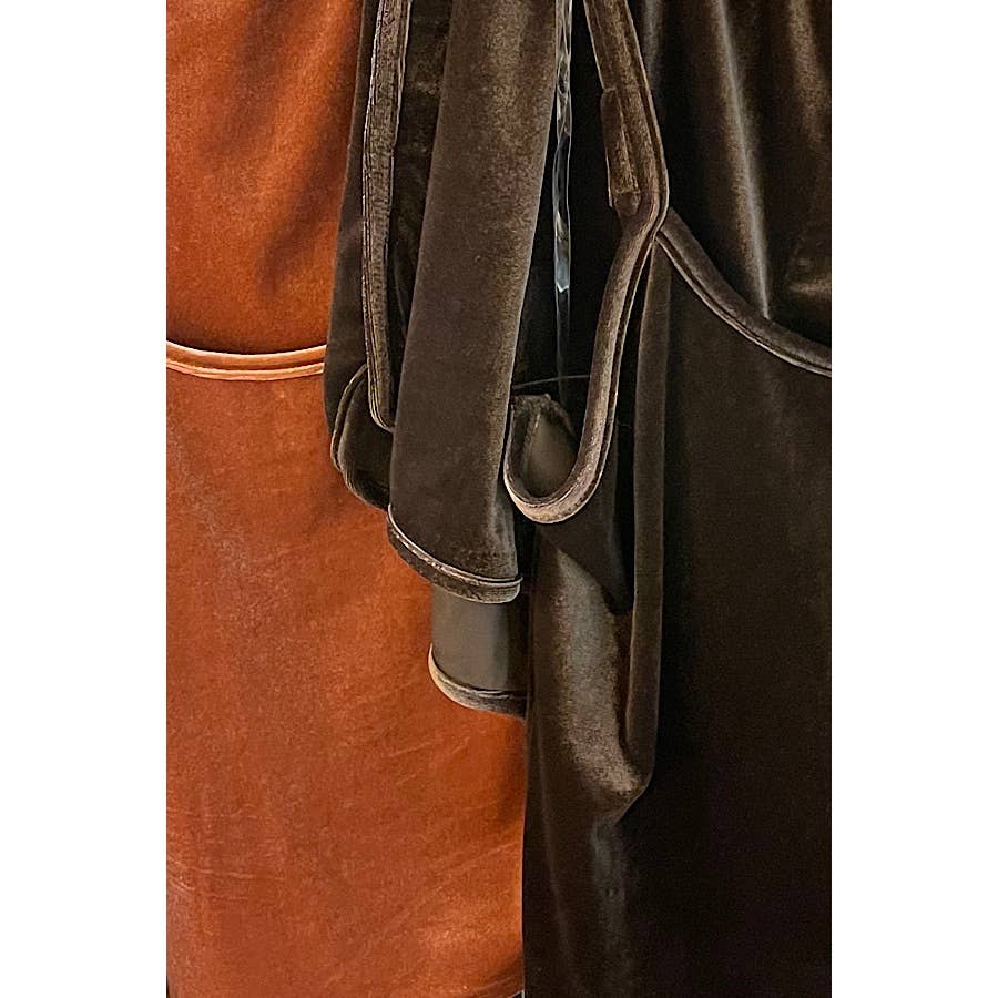 Curve Market - Wholesale Lounge Set - Women's - PLUS SIZE VELVET CAMI TOP AND SHORT MATCHING SET2