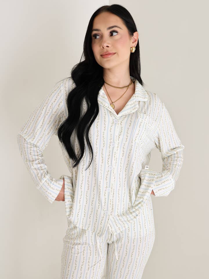 Ensemble détente pour femme en bambou à boutons | Vignes délicates pour la vente par Forever French Baby