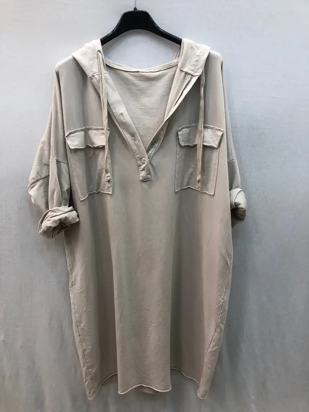 Mimi & Gogo - Wholesale Dress - Women's - Hooded sweatshirt dress with pockets @8587_RSweatsPoche2