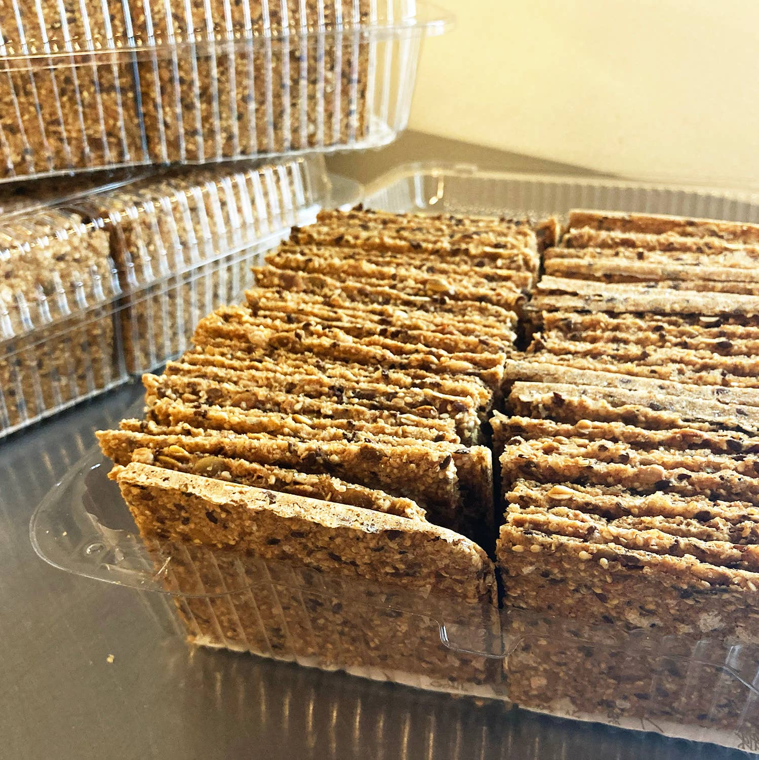 Norwegian Baked - Venta al por mayor Crackers - Knekkebrød/Crispbread a granel de 2.5 libras, hojuelas de sal marina orgánicas2