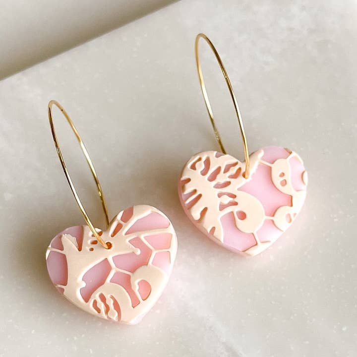 Herzförmige Creolen aus Spitze für den Großhandel von Umi and Meg Collection