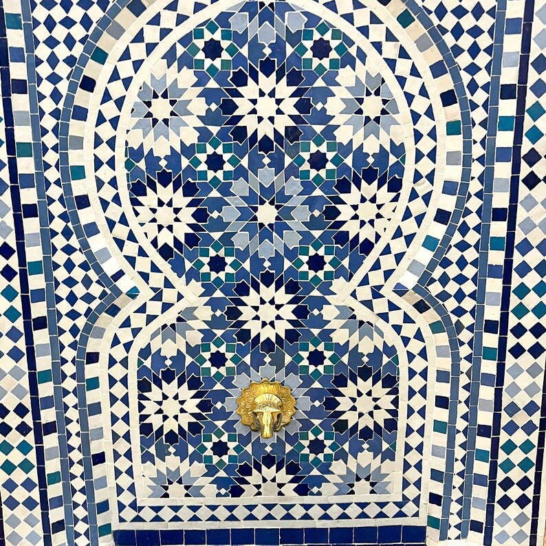 SaharaKesh - Venta al por mayor Adornos/decoración de exteriores - Fuente de Mosaico Marroquí, Fuente de Pared Exterior Azul y Blanca6