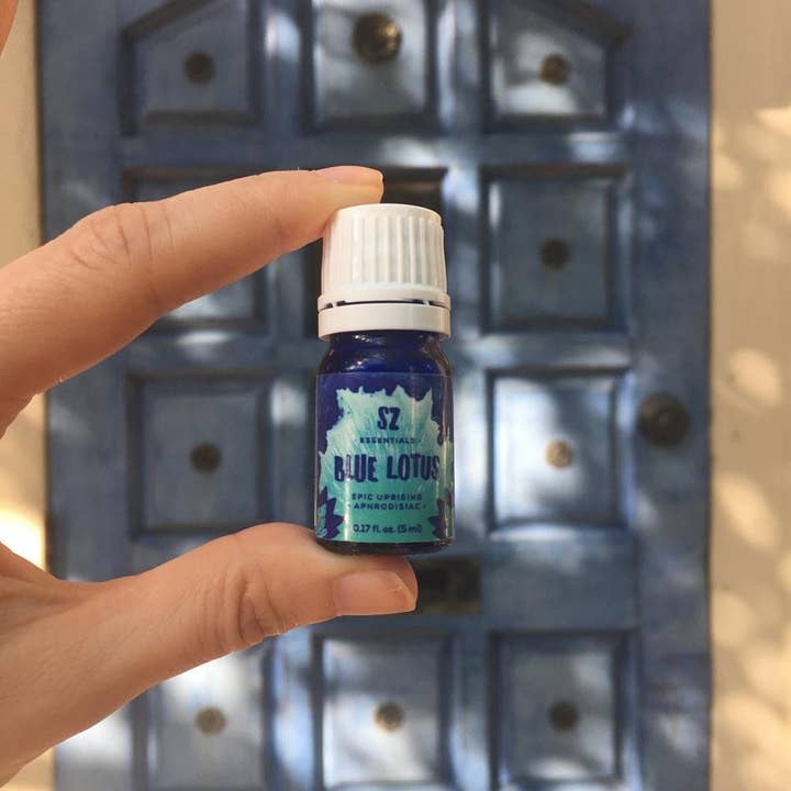 Sz Essentials - Wholesale Essential oil - Blue Lotus Essential Oil - 100% Pure Therapeutic Grade.6