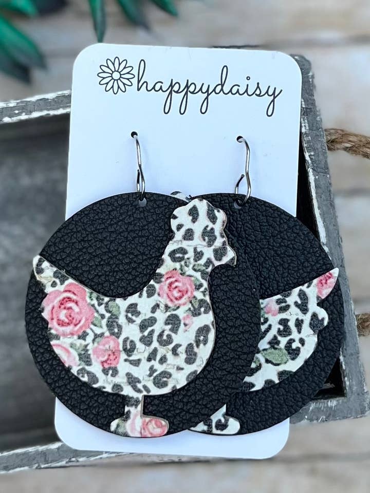 Pendientes de pollo en corcho blanco, negro y rosa sobre piel para venta al por mayor de happydaisy