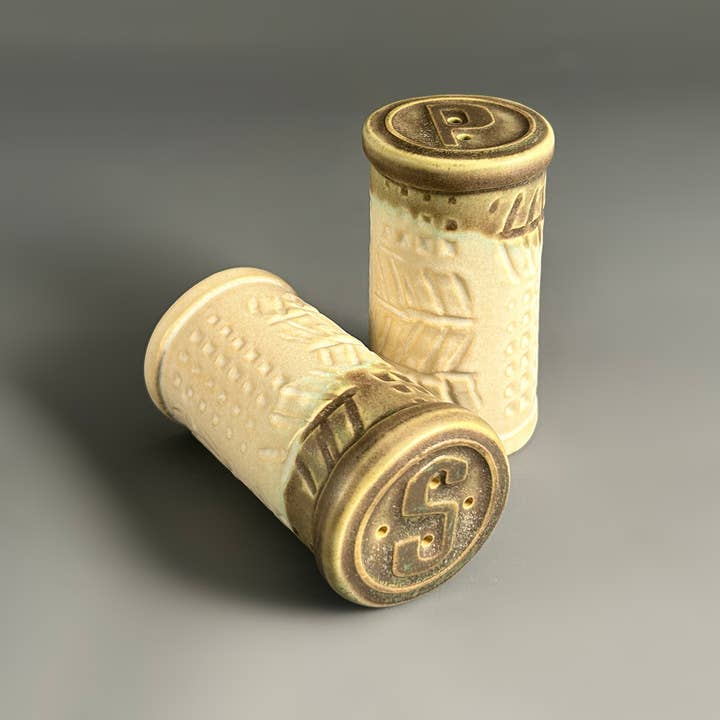 Macone Clay / Spooner Creek - Wholesale Salt & Pepper Shaker Set - S&P - Salt & Pepper Set3