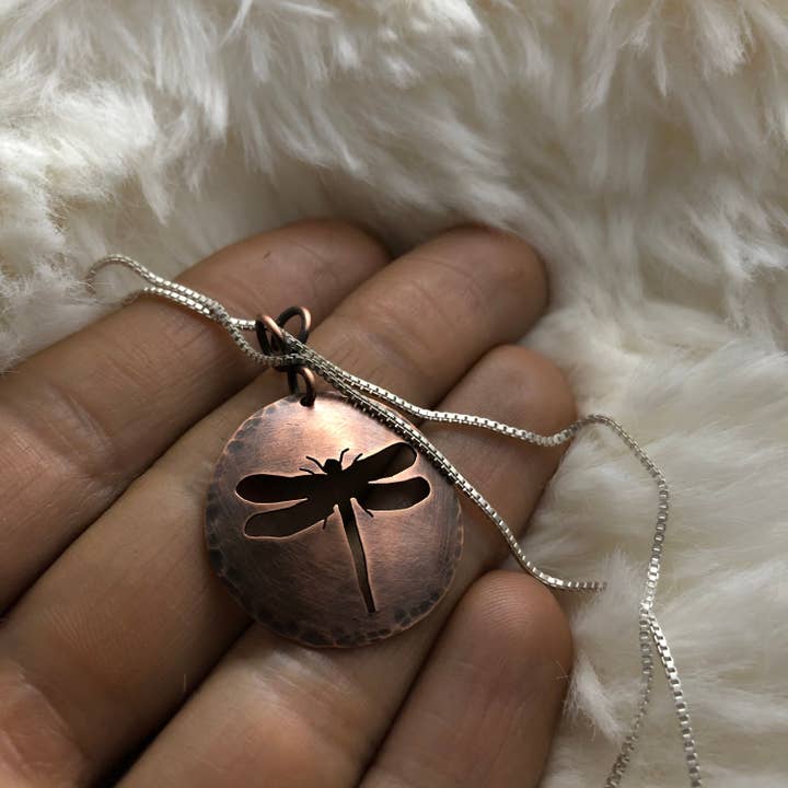 Pendentif Libellule 1" pour la vente par C Beulah B Jewelry