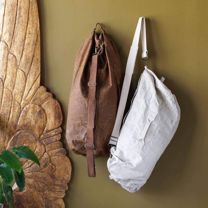 Blue Ocean Traders - Wholesale Weekender Bag - Unisex - Waxed Canvas Duffle1