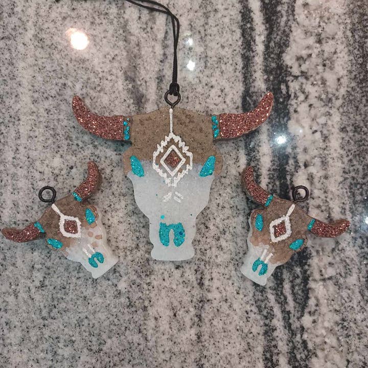 Bruine en witte Bull Freshies voor wholesale door Lil Bit Sassy Lush Co