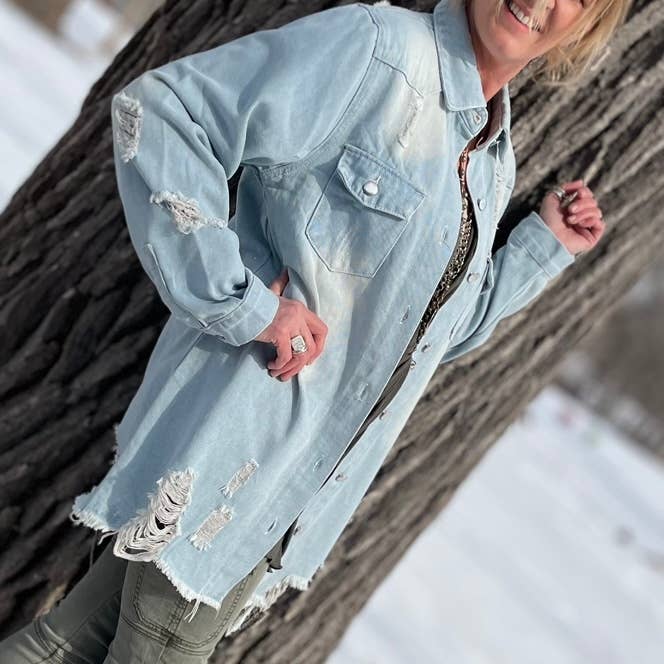 Bohemian Grace - Grace & Grit - Wholesale Spijkerjack/spijkerjas - Dames - Emmy spijkerhemd/jack van Distressed, lichte wassing2