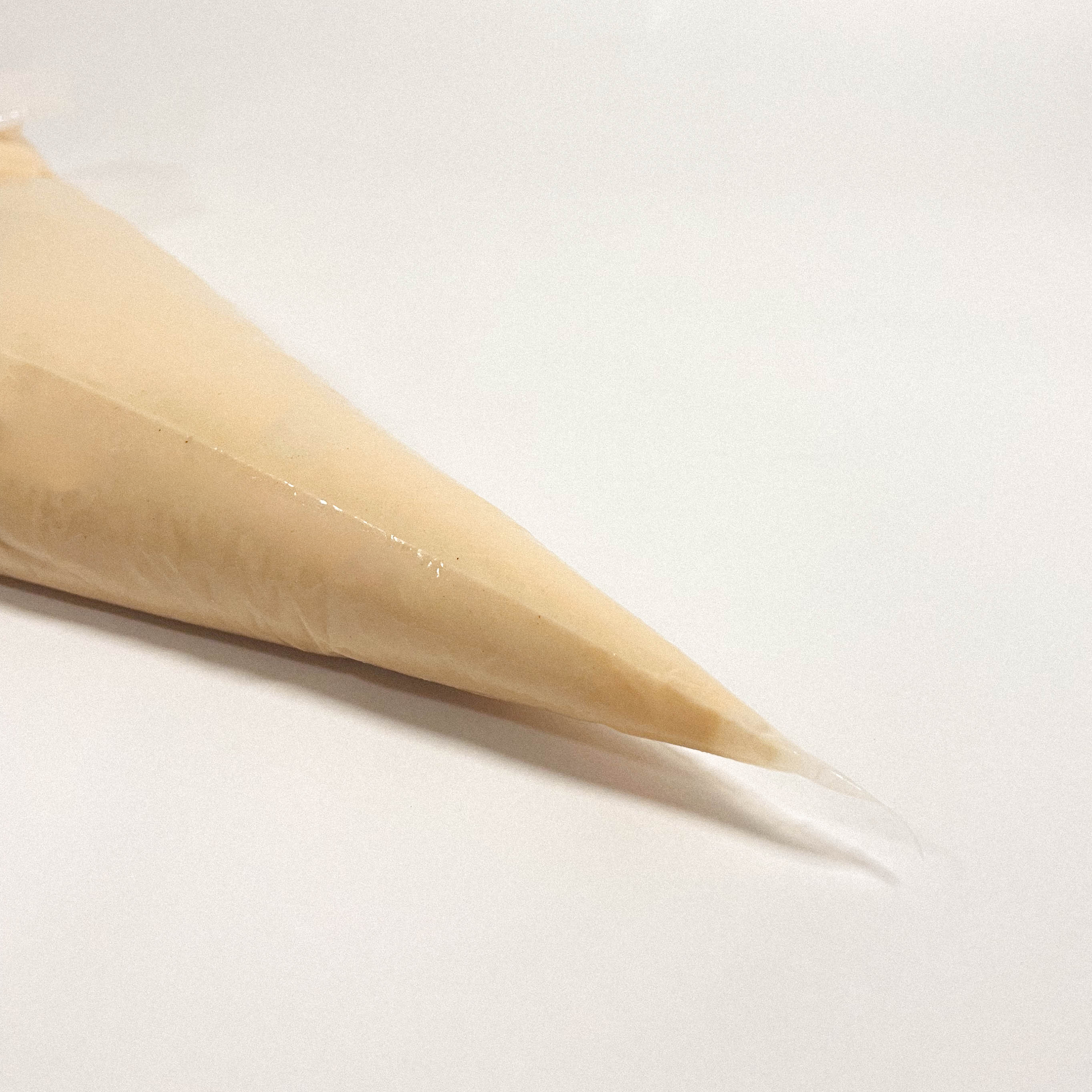 OLIO DI SERRA – wholesale Nötsmör – Hasselnötsspritspåse (1 kg)1