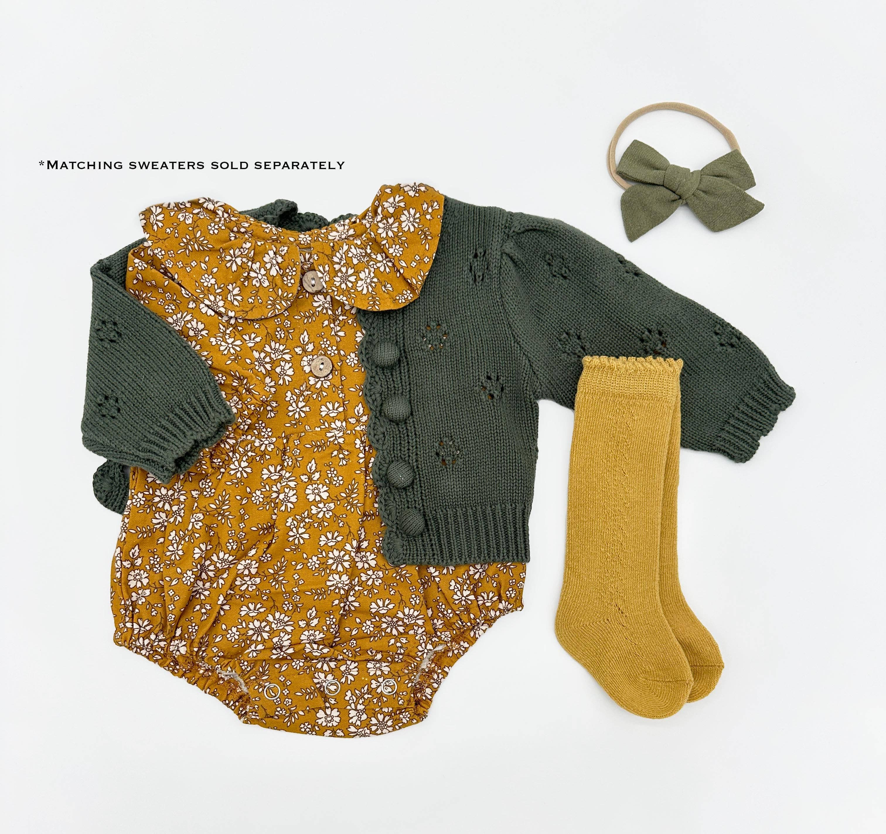 OLIVE & CRADLE – wholesale Klädesset - Baby – Senapsgul blommig romper-set7