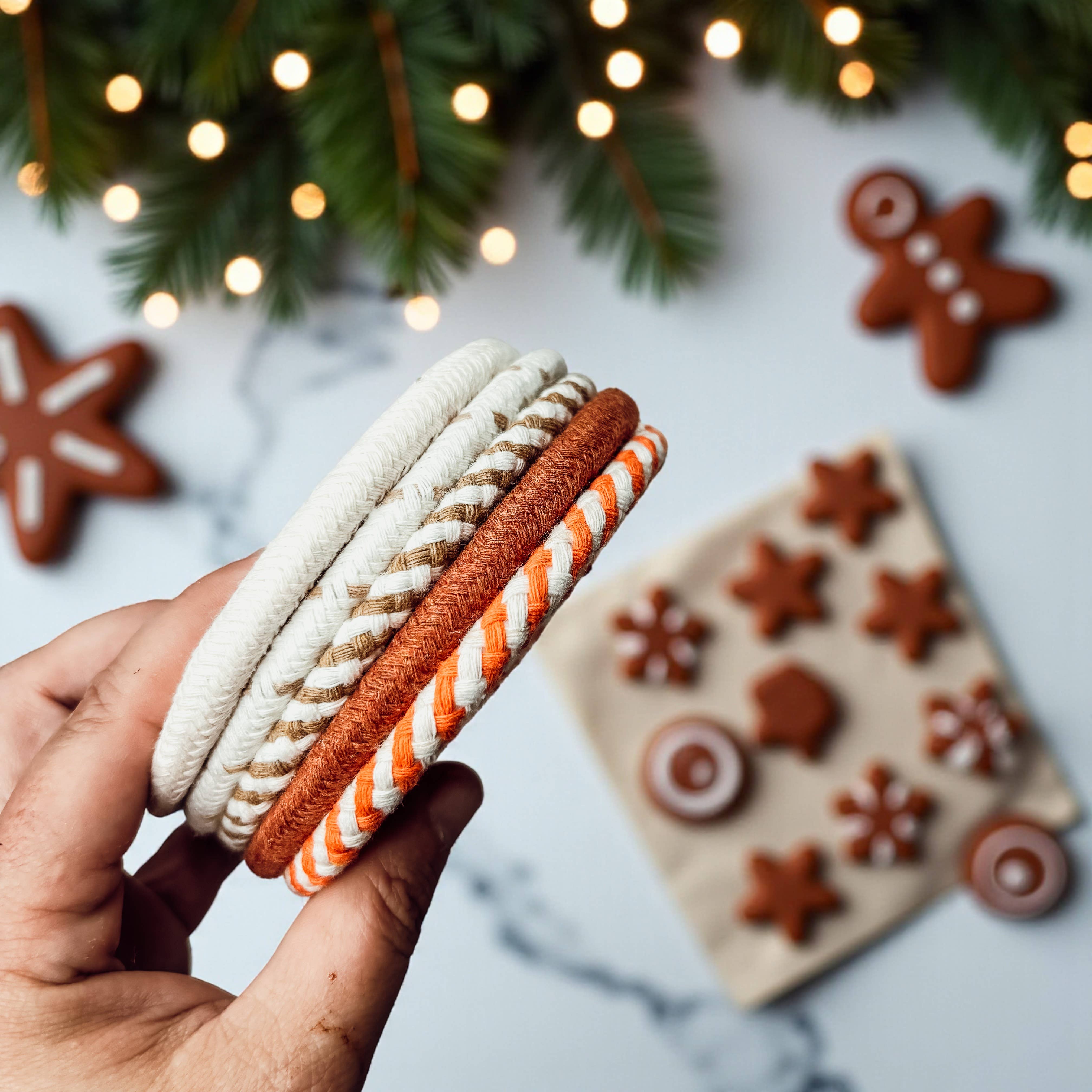 Gia Roma - Wholesale Coasters - Christmas Coasters, Red Candy Cane Braided Cotton Fabric Set16