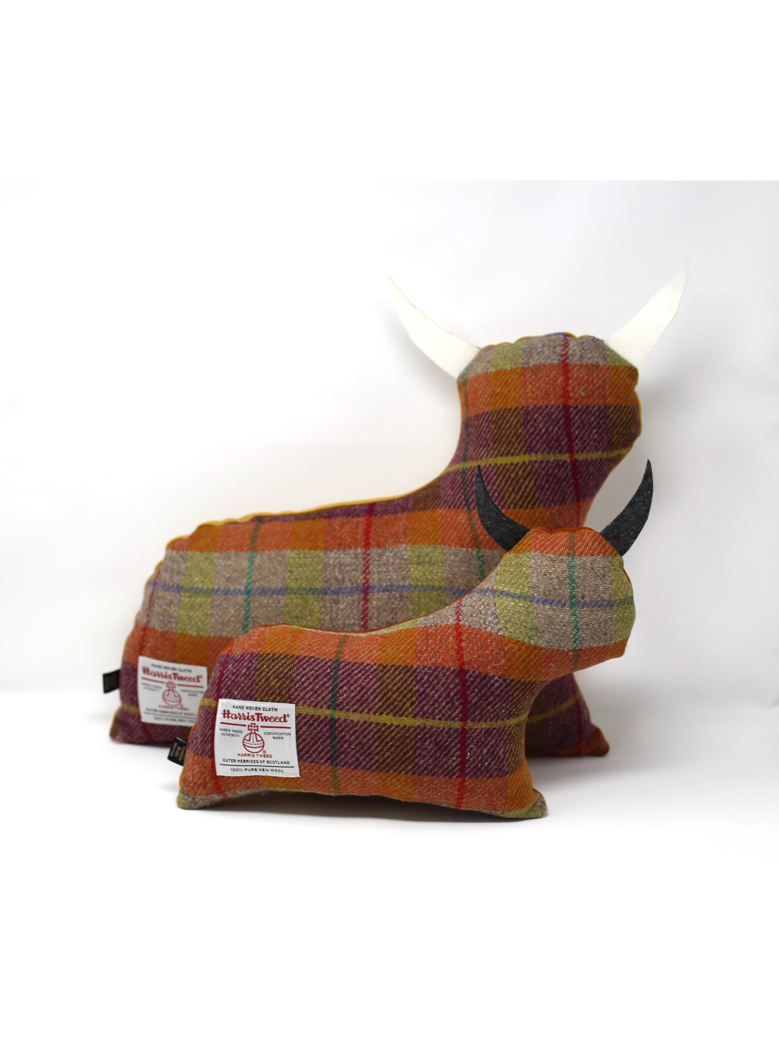 Studio Sunart – Almofada decorativa/de sofá por atacado – Almofada Grande de Vaca das Terras Altas1