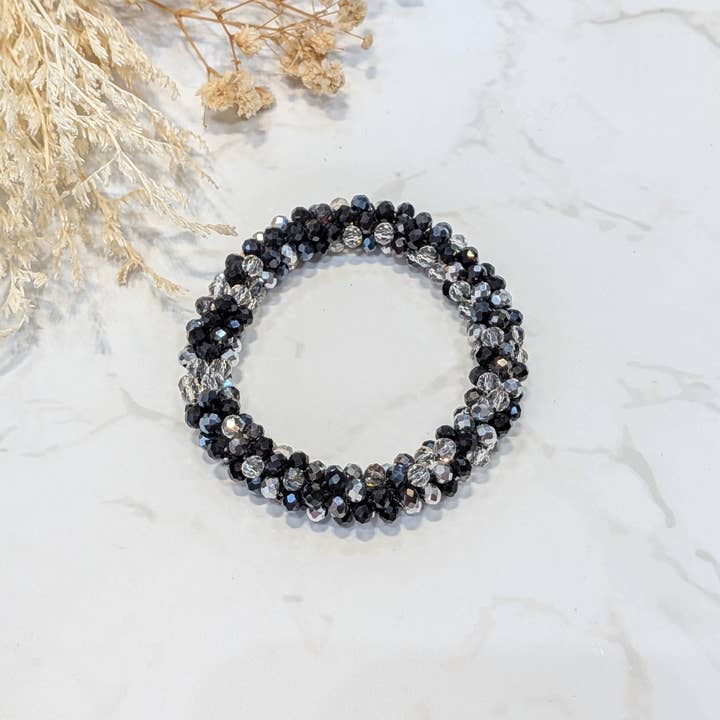 LOLO & YAYA - Wholesale Link & Chain Bracelet - Black-tone crystal effect bracelet3
