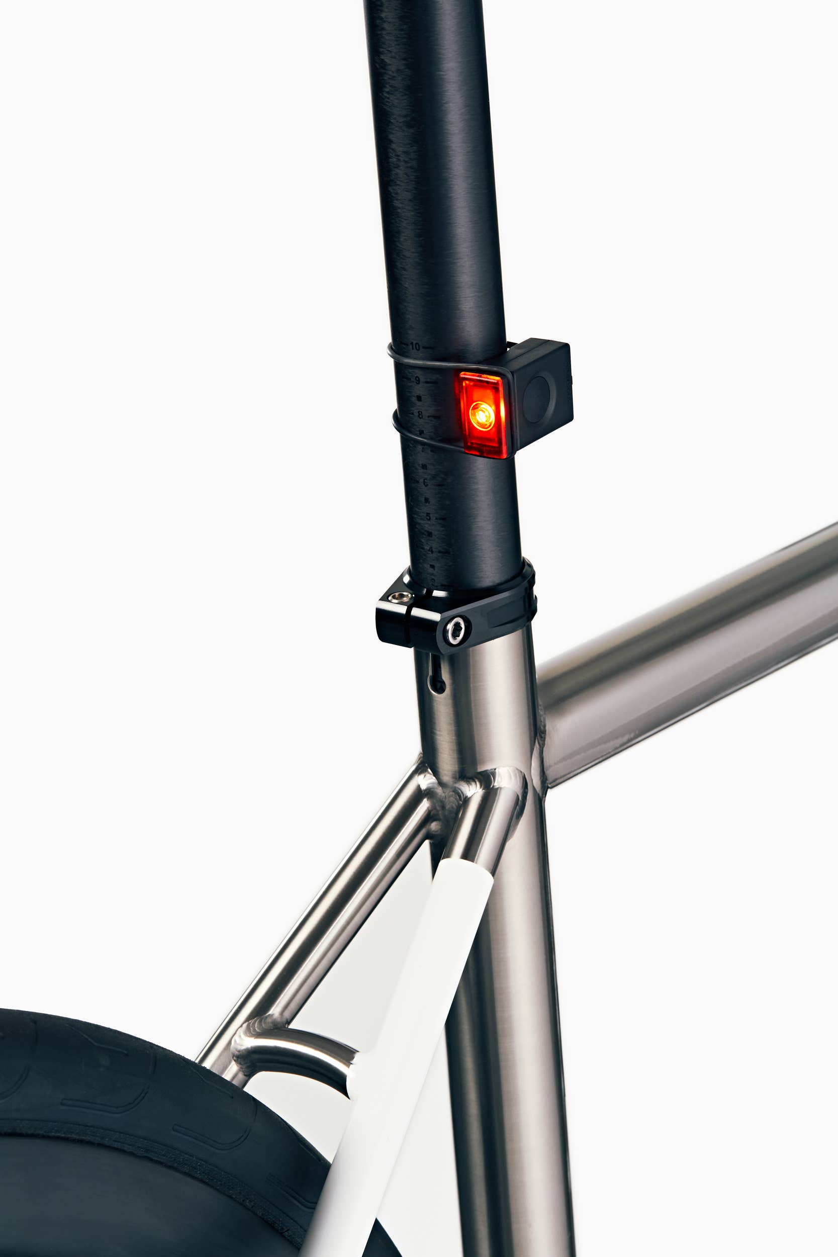 Bookman Urban Visibility - Wholesale Biking Accessories - Bike Light - Block Light Rear Black (NEW)4