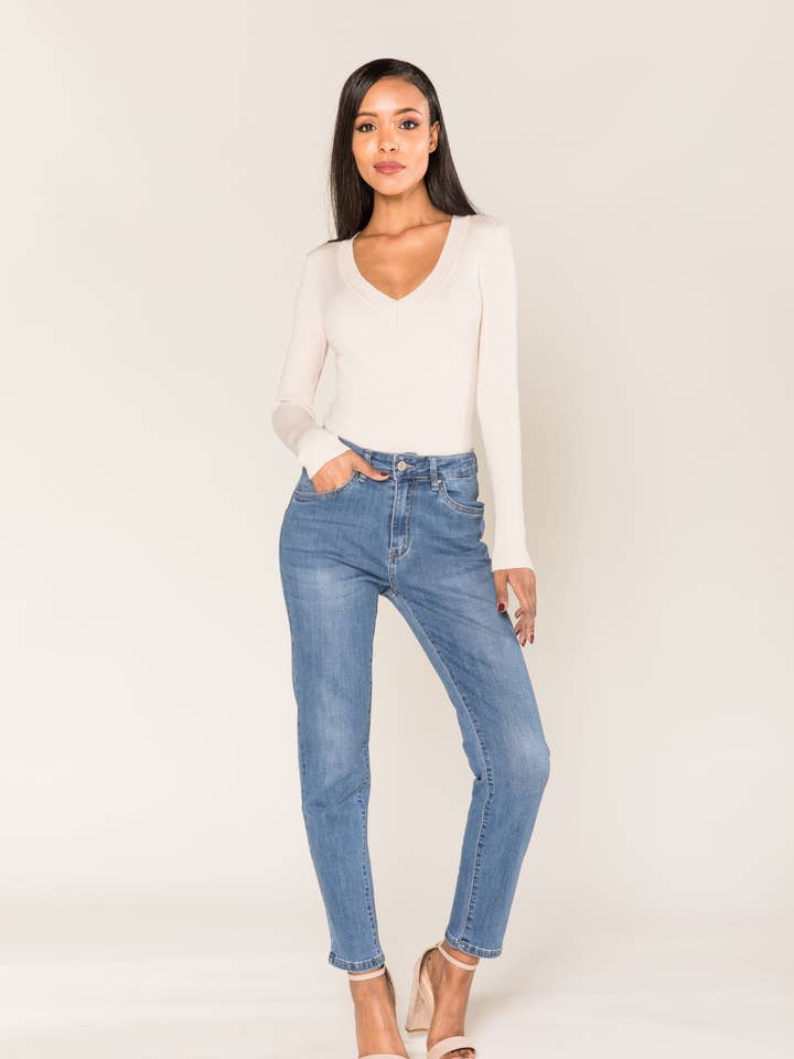 Mom P189 high-waisted stretch denim jeans for wholesale by Nina Carter