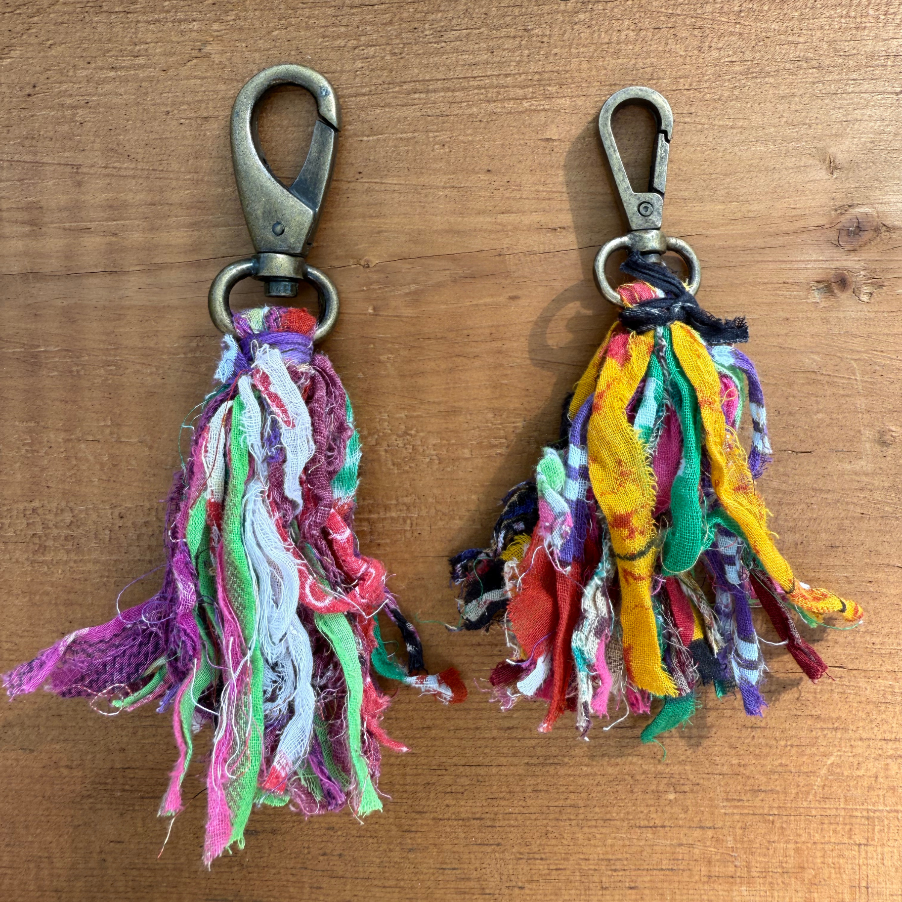 Seeds – wholesale Decorative tassel/wall drop – Recycled Sari Tassel Bag Charms / Keychains 0