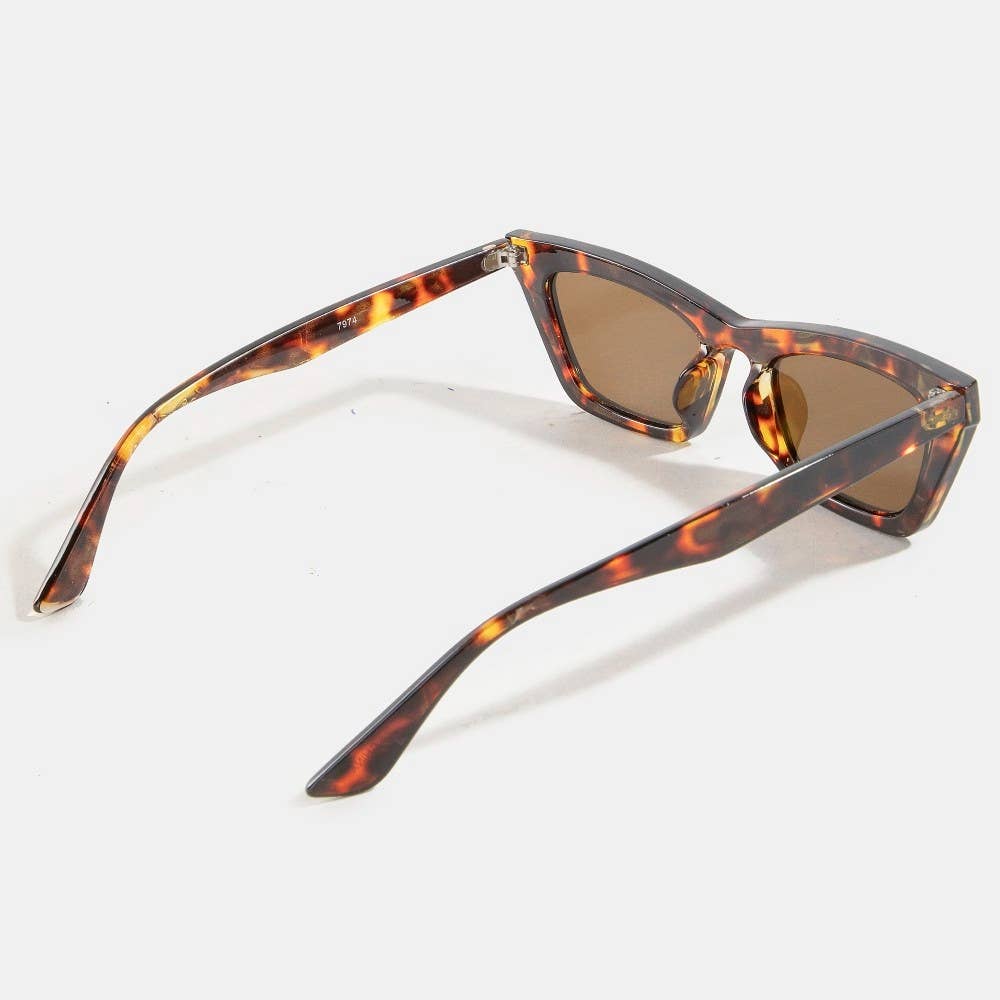 ASSORTITI Occhiali da sole moda in acetato a dodici pezzi in vendita all'ingrosso su Faire3