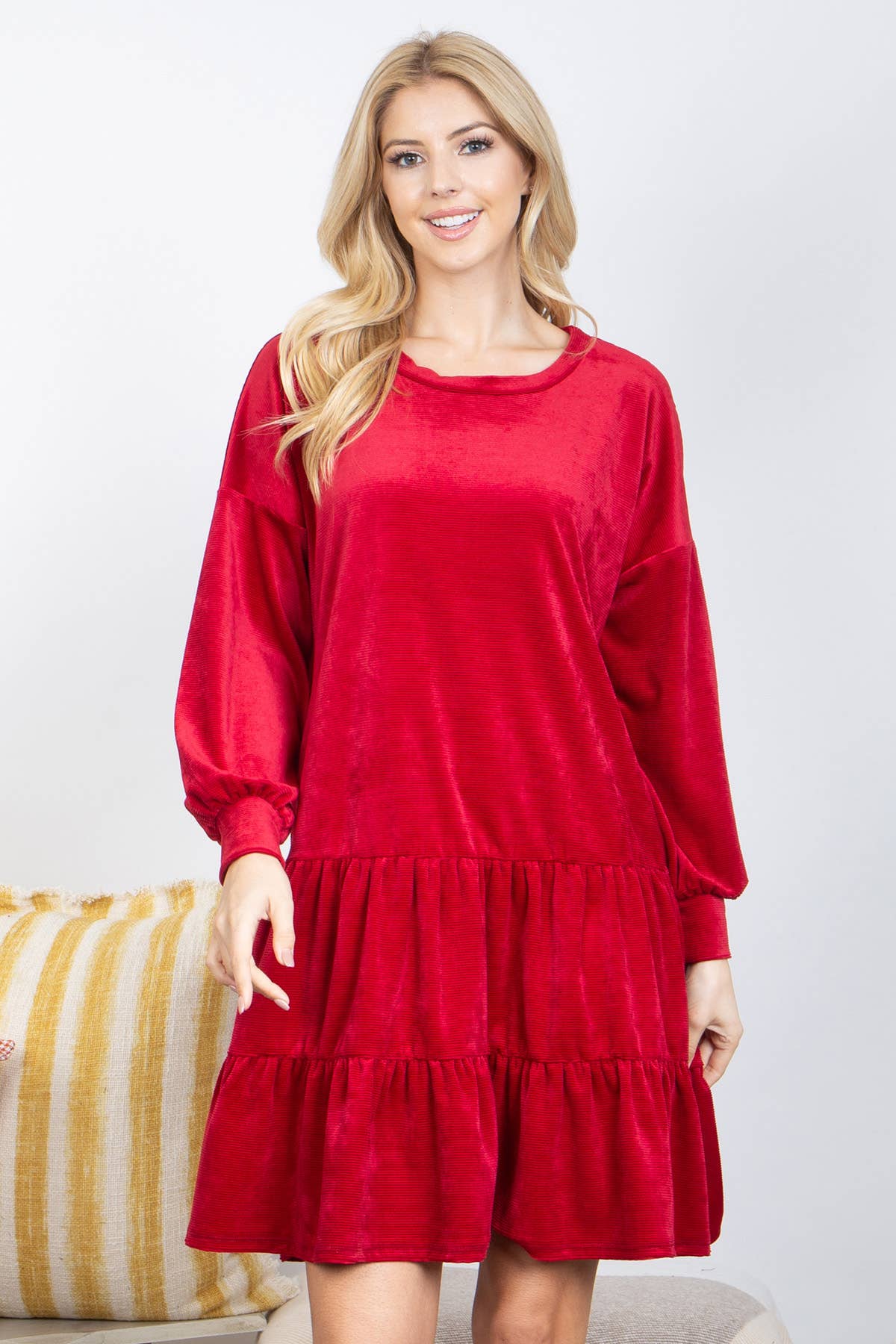 You & Me - Vente Robe – femme - MUD10021-ROBE SOLIDE À VOLANTS ET MANCHES BOUFFANTES - Automne 202516