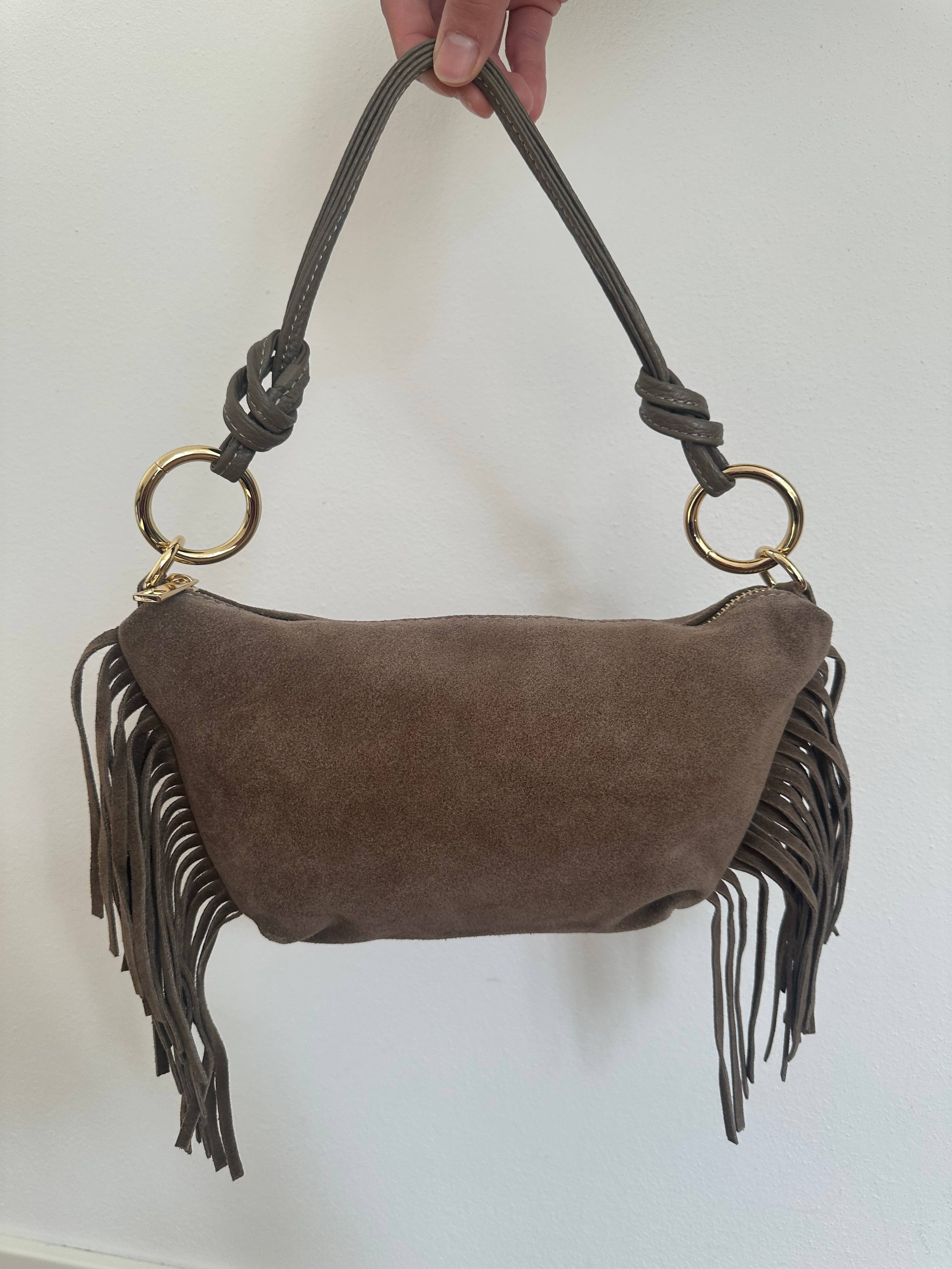 Zhade – wholesale Axelremsväska – Dam – MUSA- mocka och fransar2