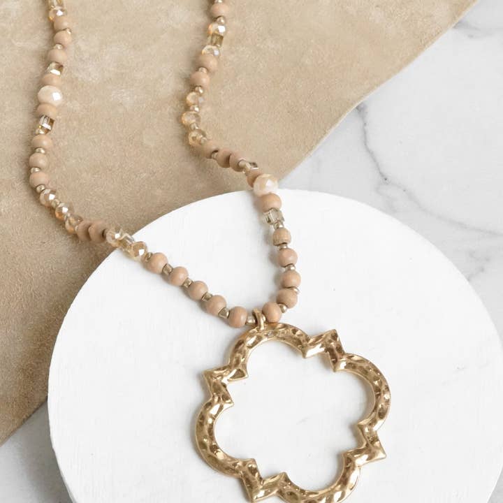 PennyLine inc - Wholesale Beaded/Pearl Necklace - Long Wooden Bead Necklace with Clover Quatrefoil gold pendant - nude1