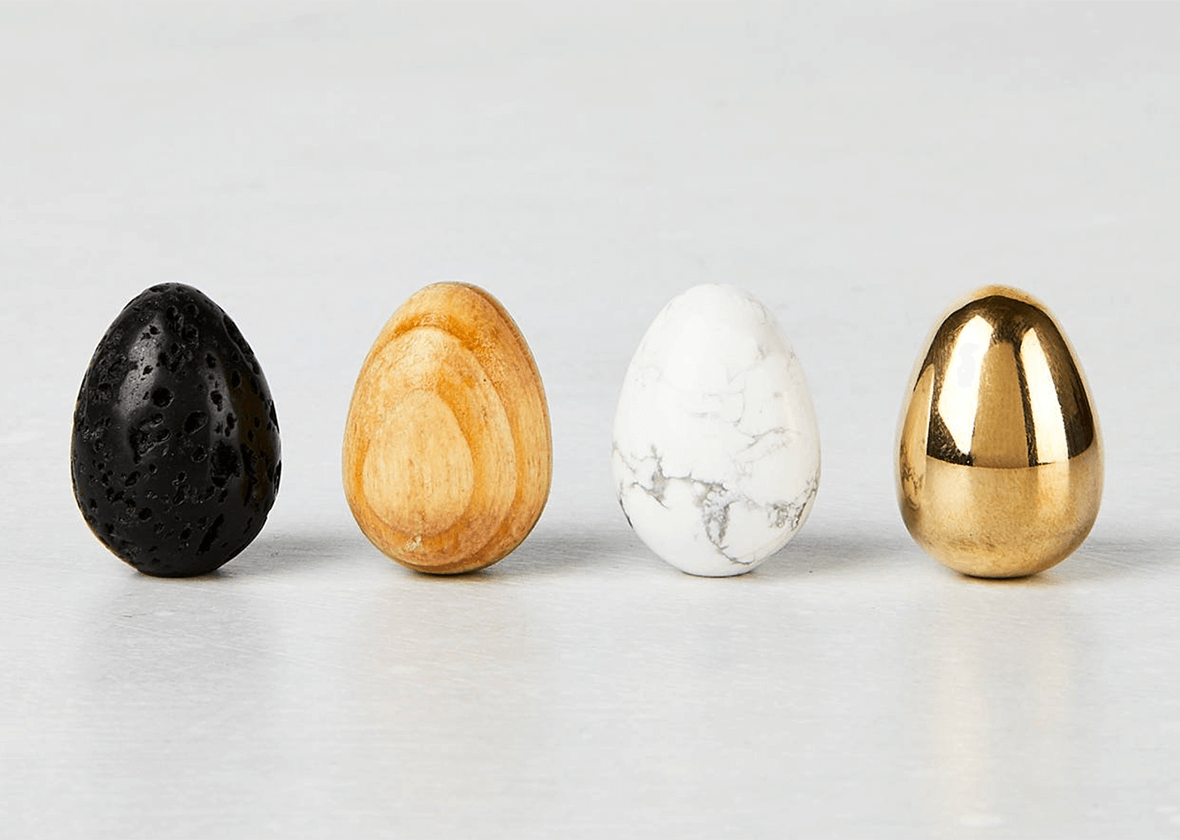 Orijin Design Co. - Wholesale Decorative Tabletop Object - Natural Brass Metal Thinking Egg2