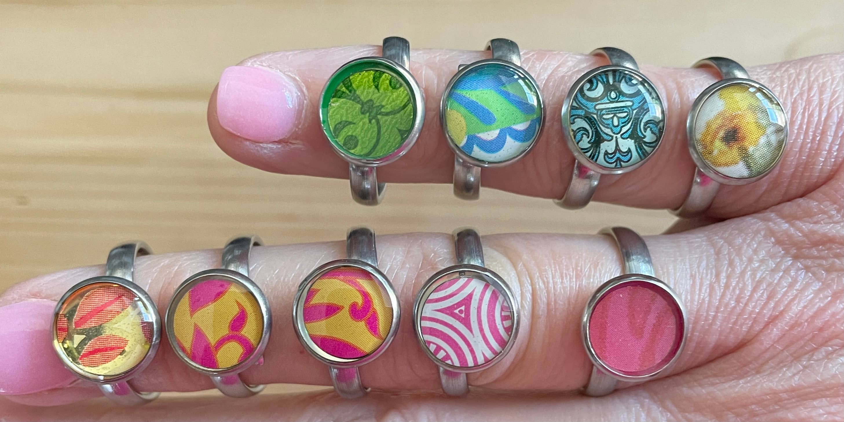 TTE Designs - Wholesale Cocktail/Statement Ring - Assorted Vintage Tin under Resin Adjustable Rings 4