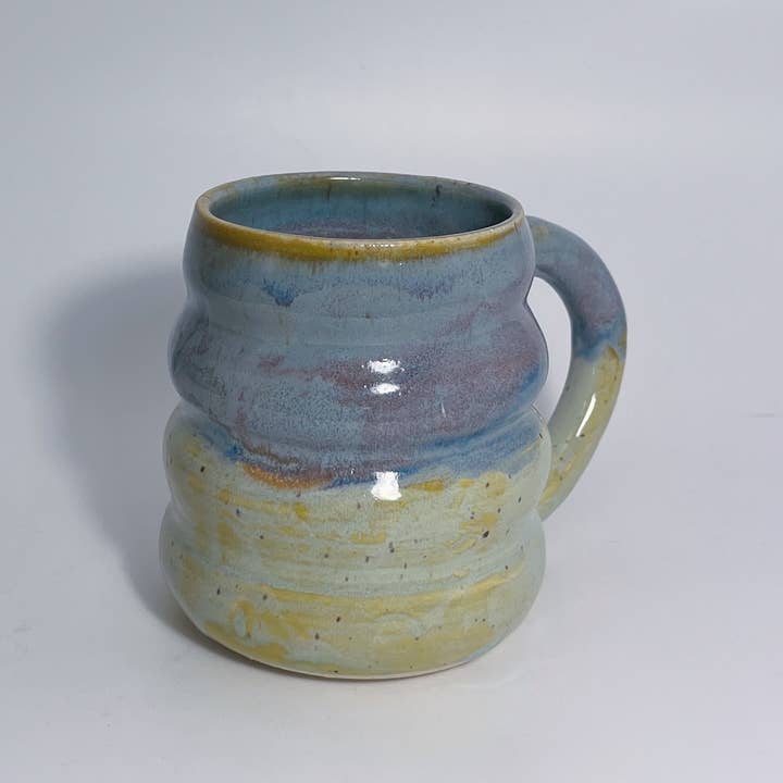 Lai Ceramics - Wholesale Coffee Mug - Curvy Mug5