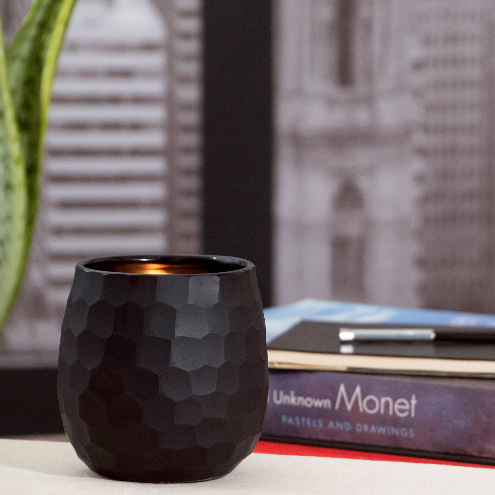 Andaluca - Wholesale Jar/Filled Candle - Botanique Luxe 16 oz Black Candle13