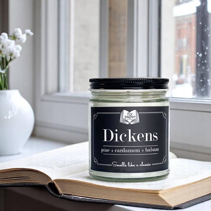 Fly Paper Products - Wholesale Jar/Filled Candle - Dickens 9oz Candle Pine + Cardamom + Balsam