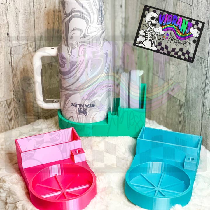 3D Printed 40 oz Drying Stand with Lid and Straw Compartments for wholesale by Vibrant Xpressions