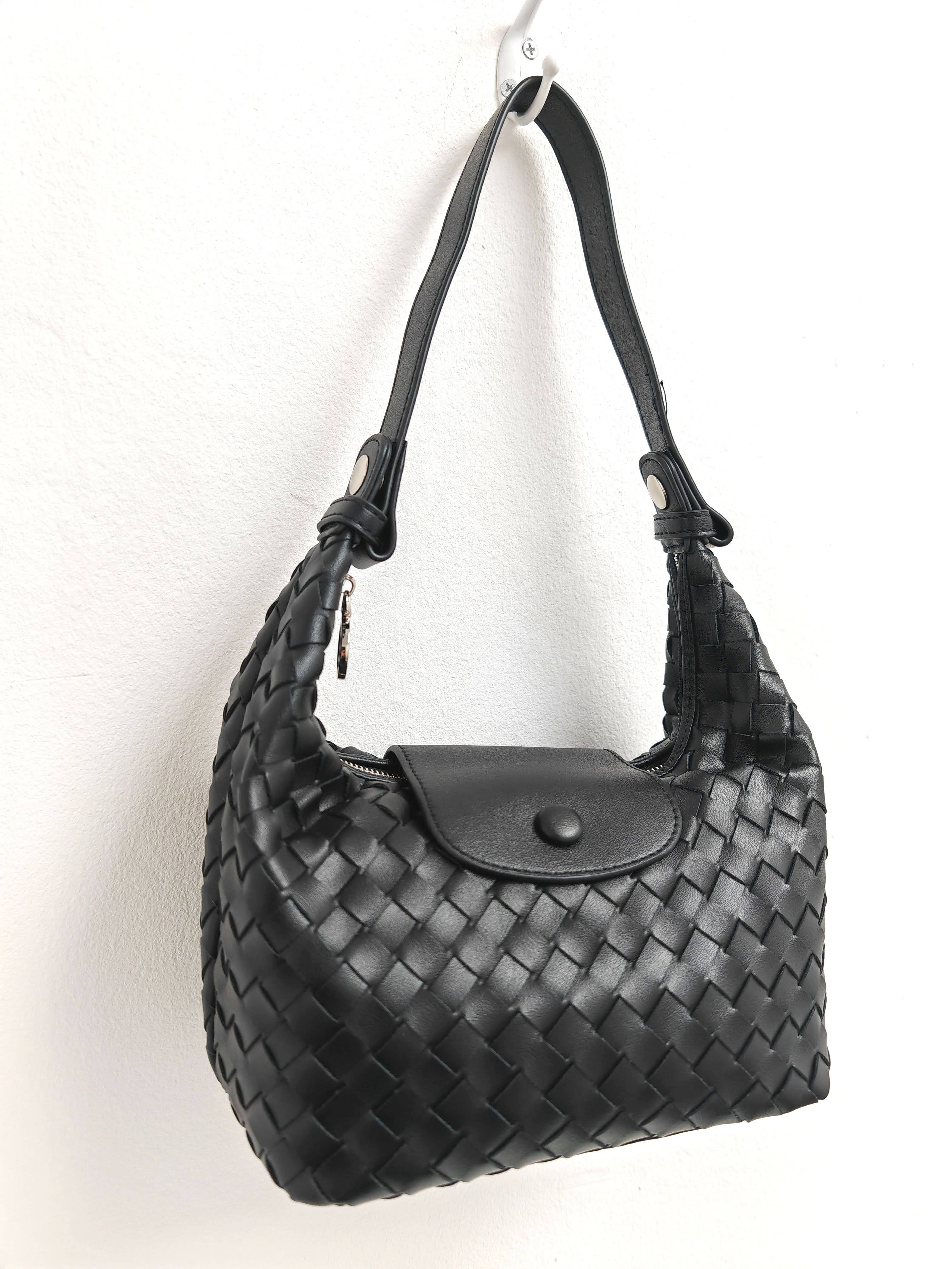 Superbia – Großhandel Schultertasche – Damen – Handgefertigte gewebte Premium-PU-weiche kleine 3-Wege-Tasche26