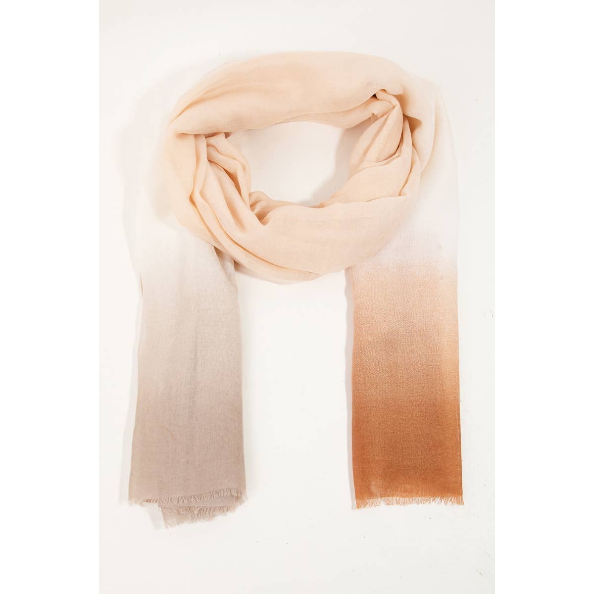 Collections by Fame Accessories – Engroshandel Tørklæde - Dame – Blødt farverigt aflangt tørklæde3