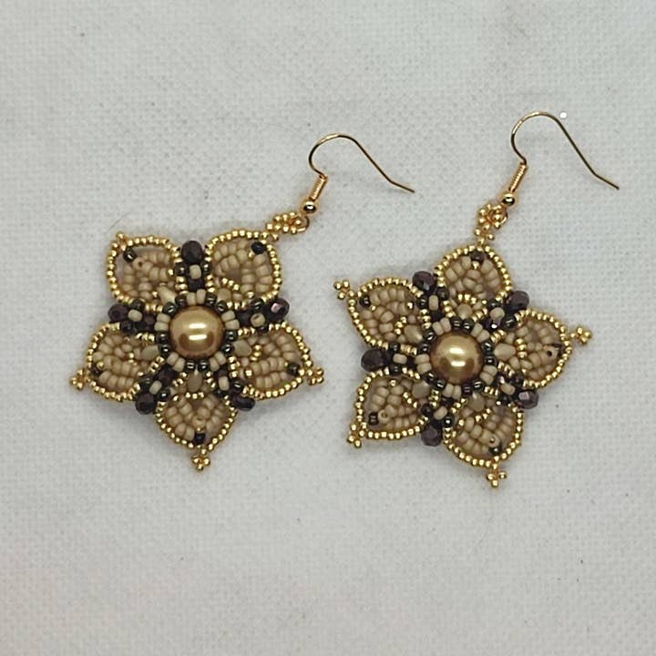 Petali e passioni di Bononcini Monica - Wholesale Dangle Earrings - 3D Flower Dangle Earrings - beads and crystals - beige brown (Copy)3