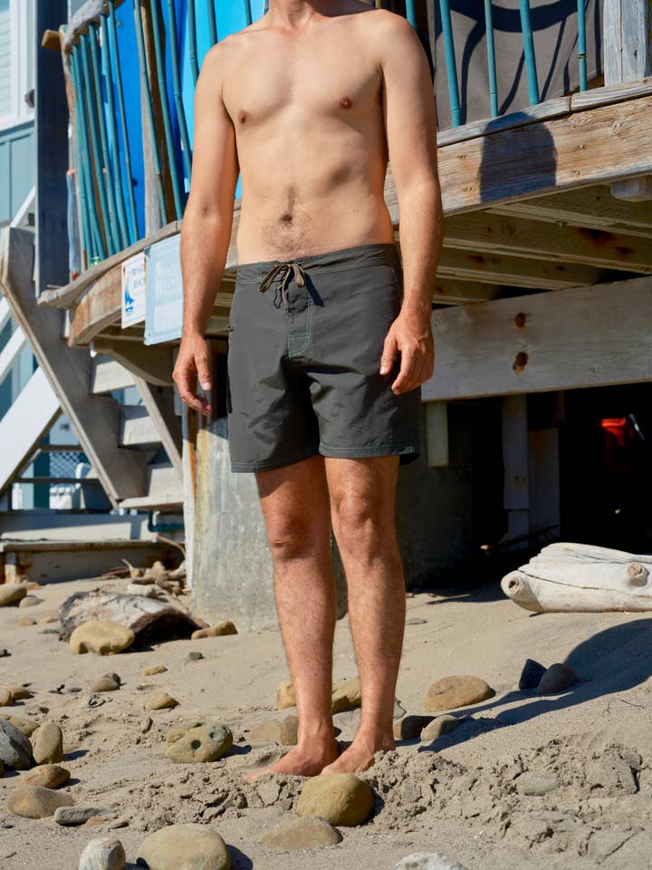 Graphite Skiff Trunks for wholesale on Faire8