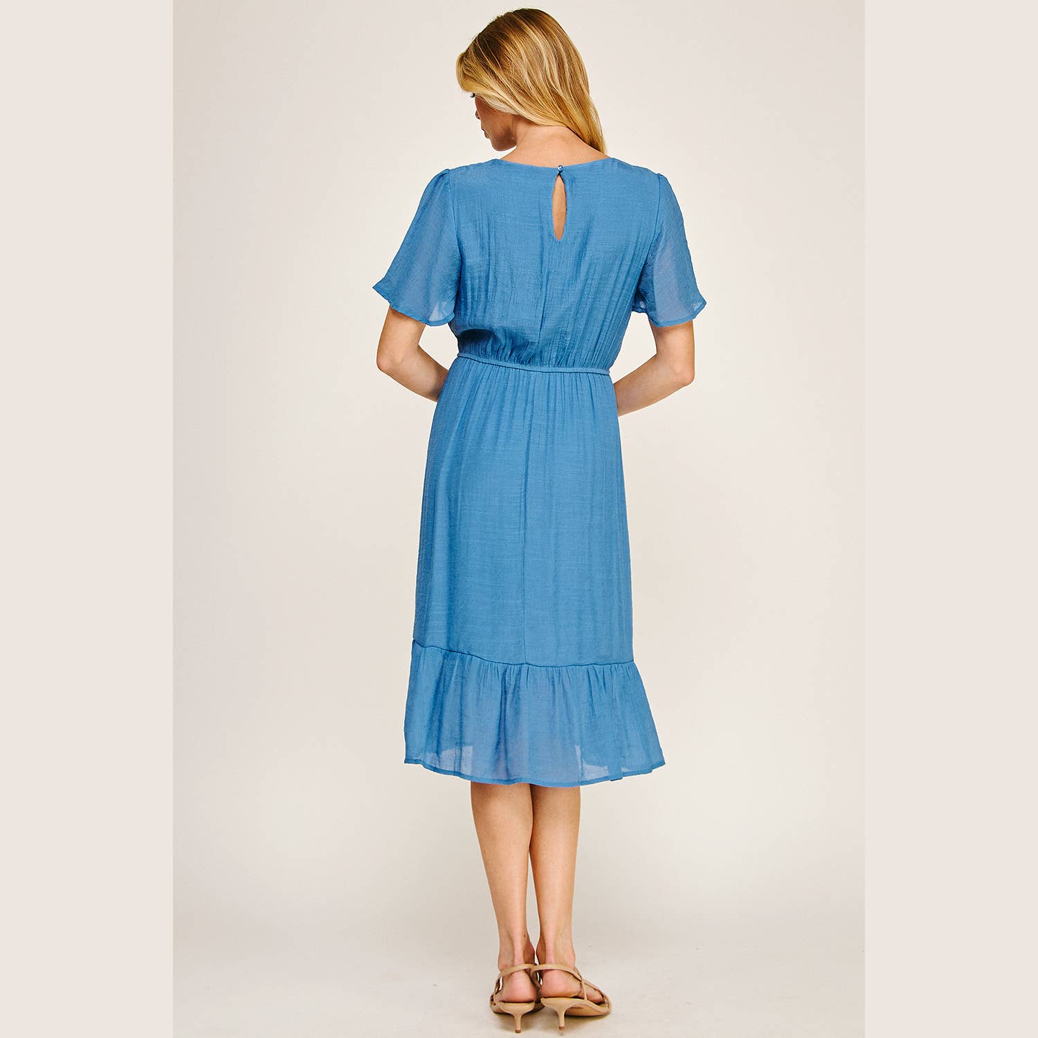 Winslow Collection - Wholesale Dress - Women's - FLUTTER SLEEVE NECKLACE DETAIL PRINTED MIDI DRESS10