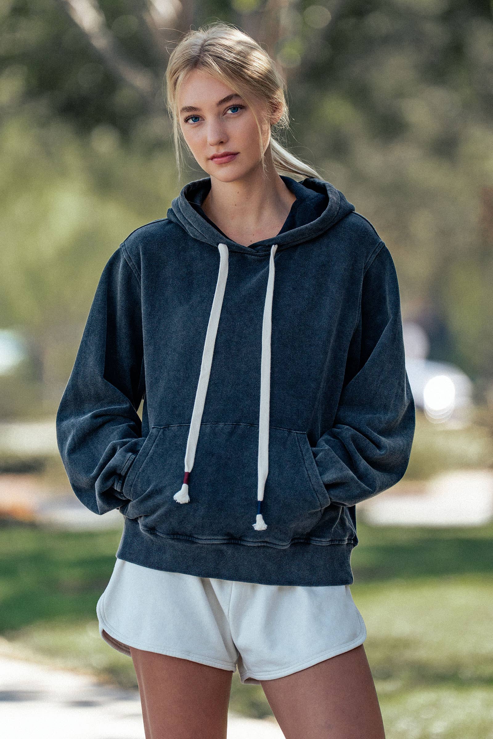 Urban Daizy - Wholesale Hoodie - Women's - Vintage Wash Oversized Brushed Hoodie5