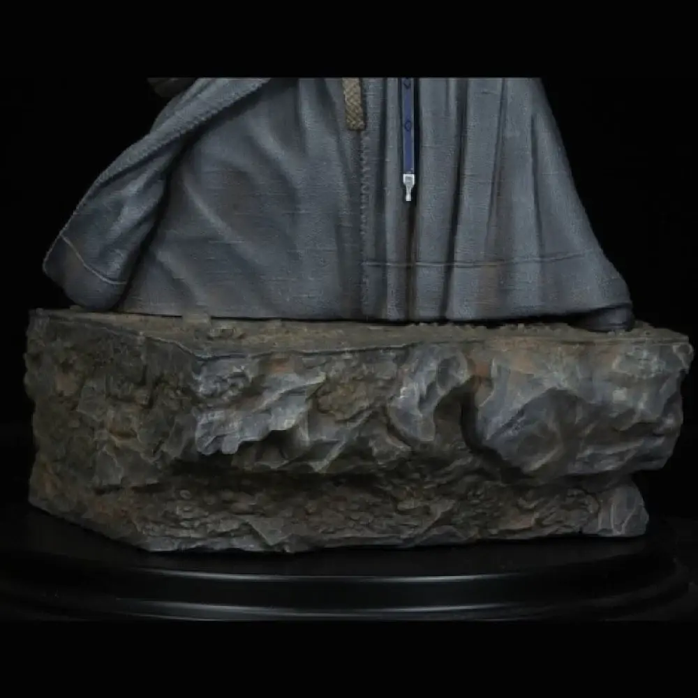 Close Up GmbH - Wholesale Decorative Figurine - The Lord of the Rings figure Gandalf from Moria4